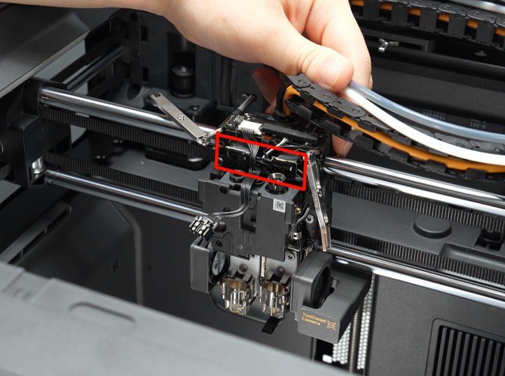 012_006_heating_assembly_connector.png