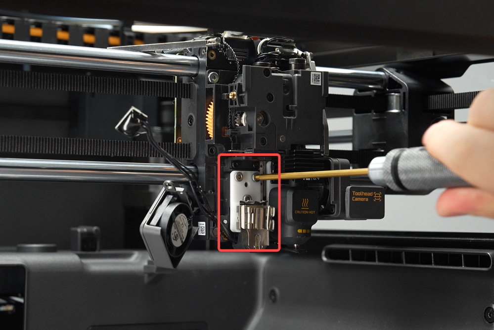 img_009_remove_left_hotend_001.png