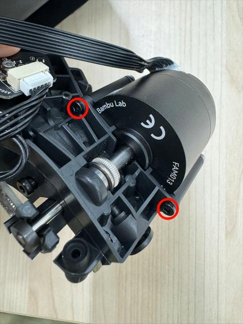01_motor_screw_locations.jpg