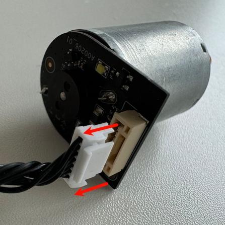 010_remove_feeder_motor_components_6.jpg