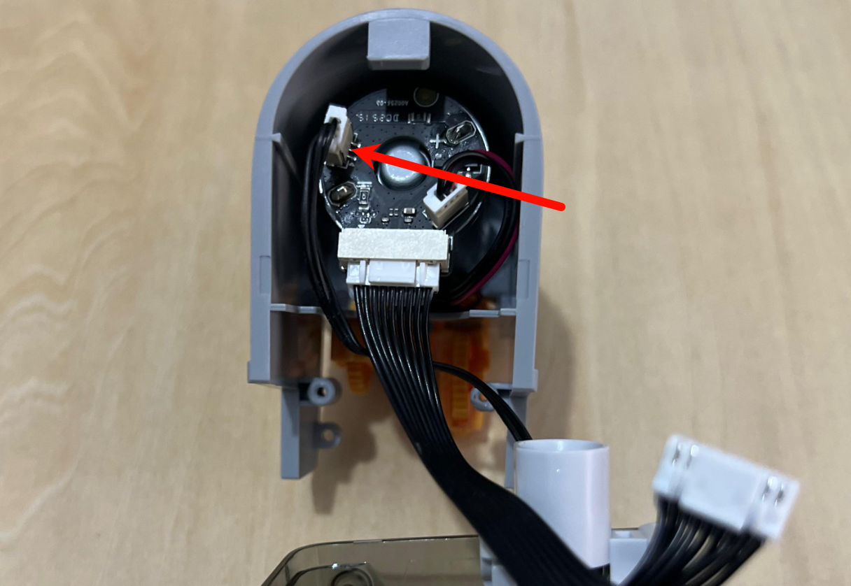 07_remove_black_connecting_wire.png