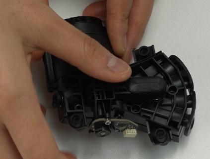 18_align_upper_lower_housings.jpg