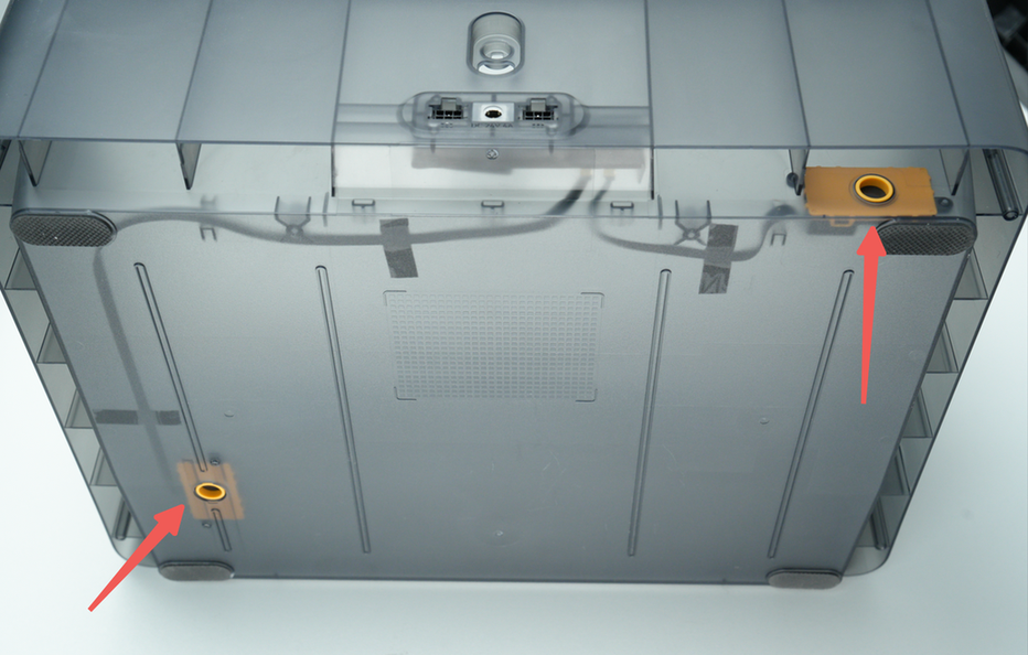 18_vent_holes_in_ams_2_pro.png